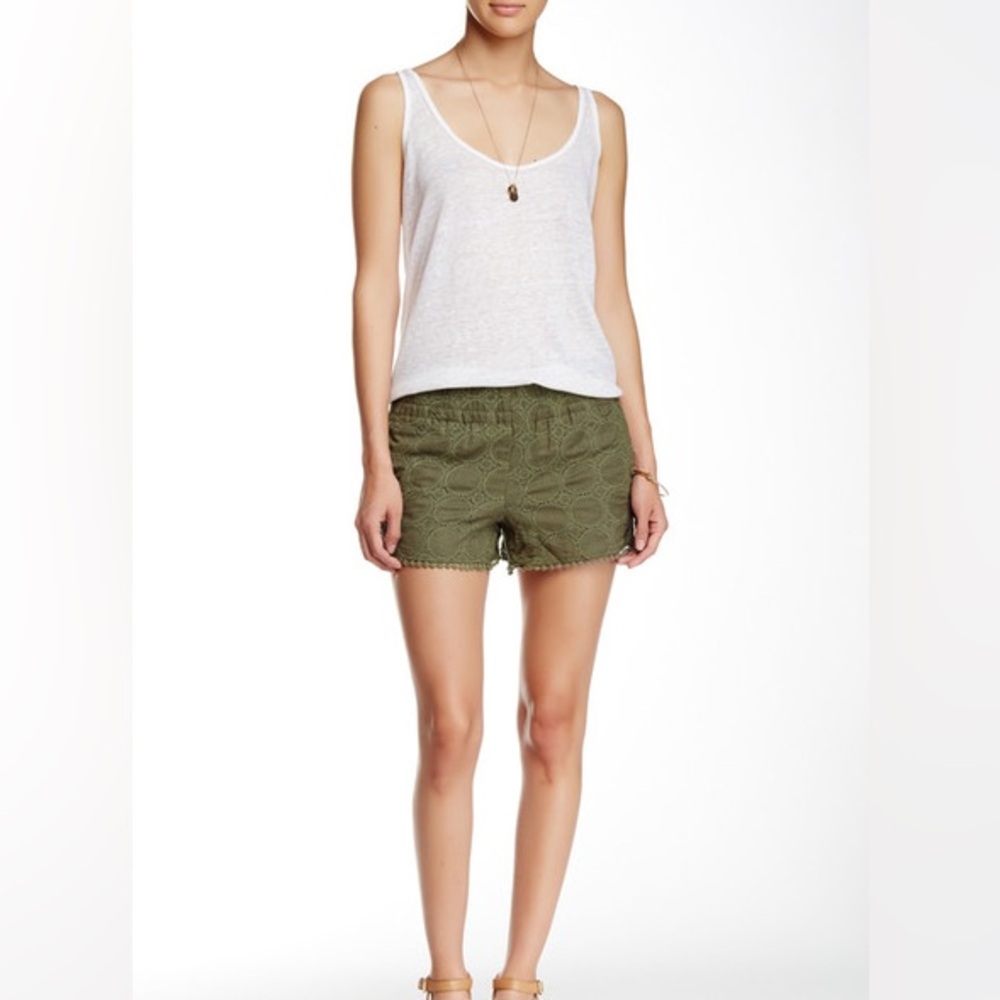 NWT Jolt crochet knit shorts—Size extra large
